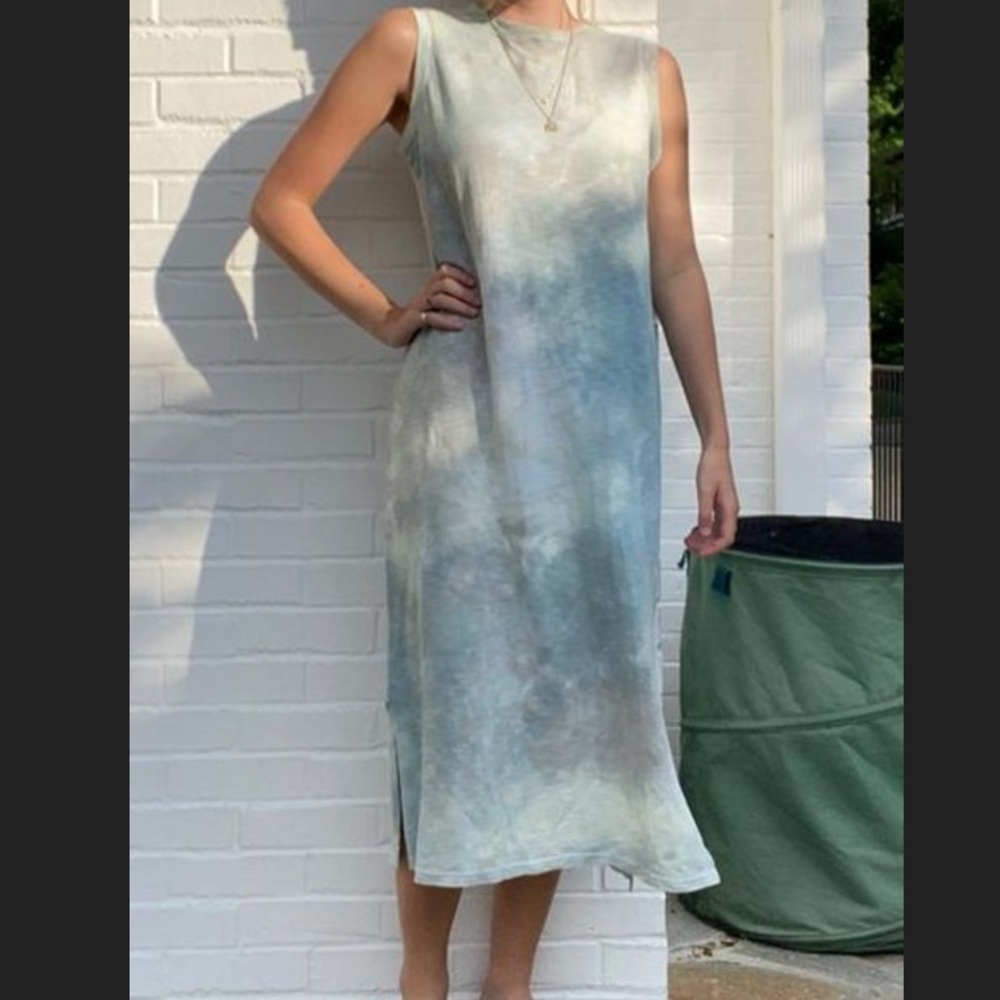 Universal Thread Sleeveless Dress blue tie dye